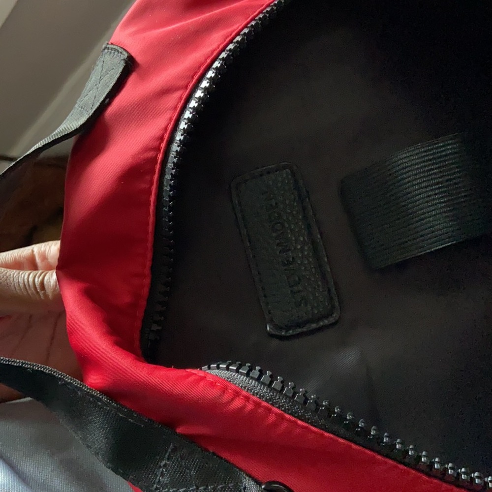 Backpack - Picture 5 of 5